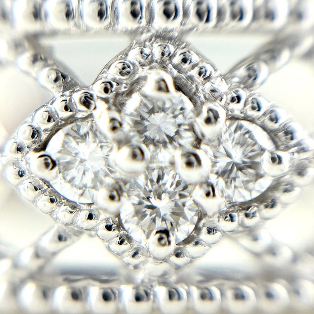 MELEE DIAMOND DESIGN PLATINUM RING - 2
