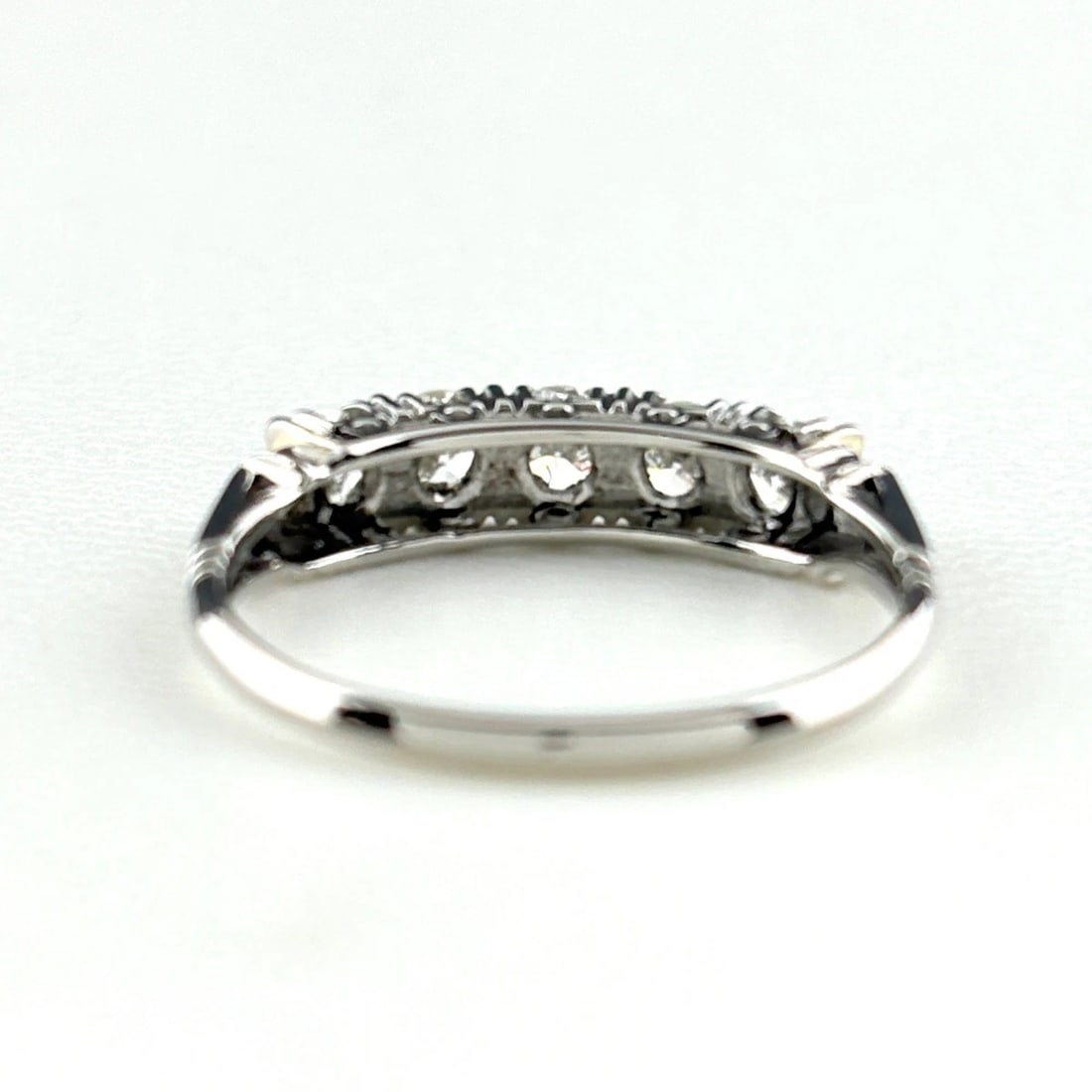 MELEE DIAMOND DESIGN PLATINUM RING - 2