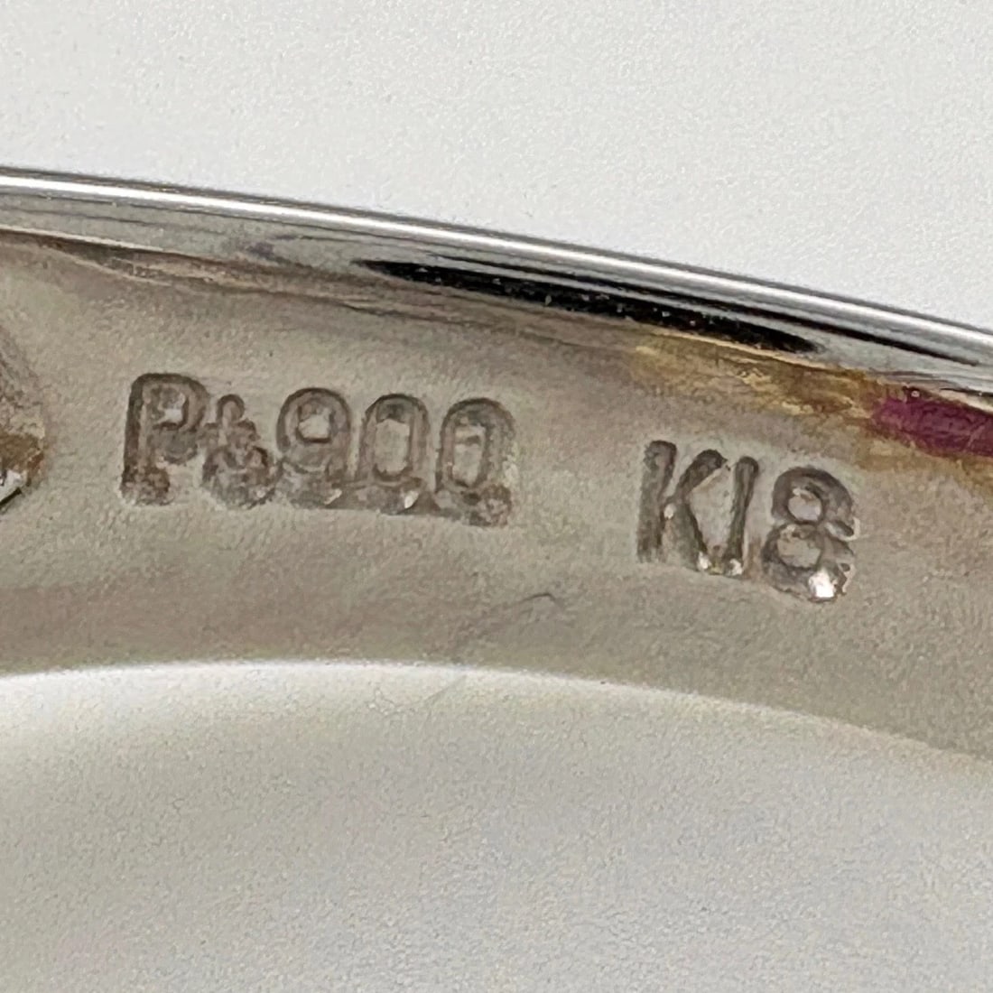 RUBY DESIGN PLATINUM MELEE DIAMOND RING - 3