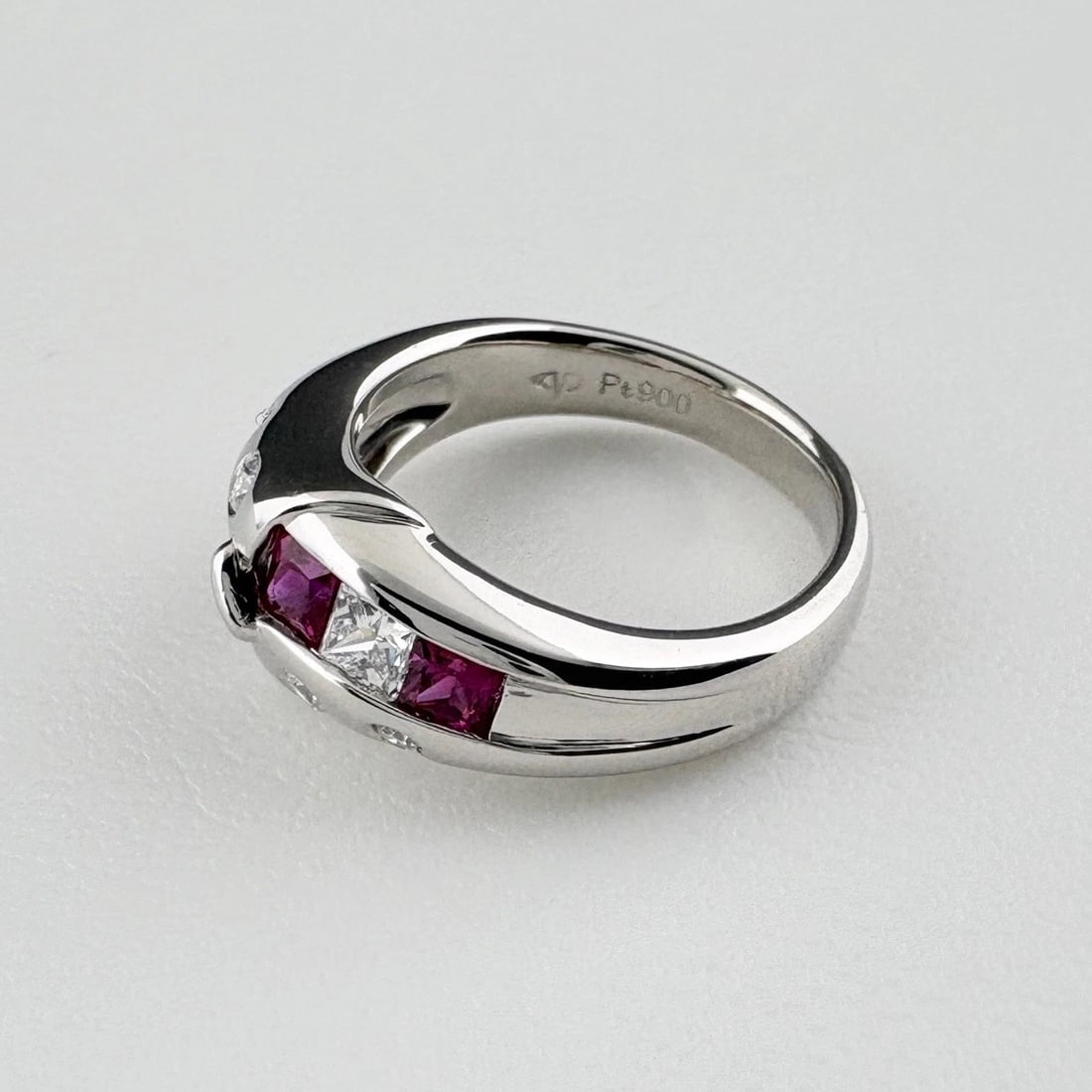 RUBY DESIGN PLATINUM MELEE DIAMOND RING - 4