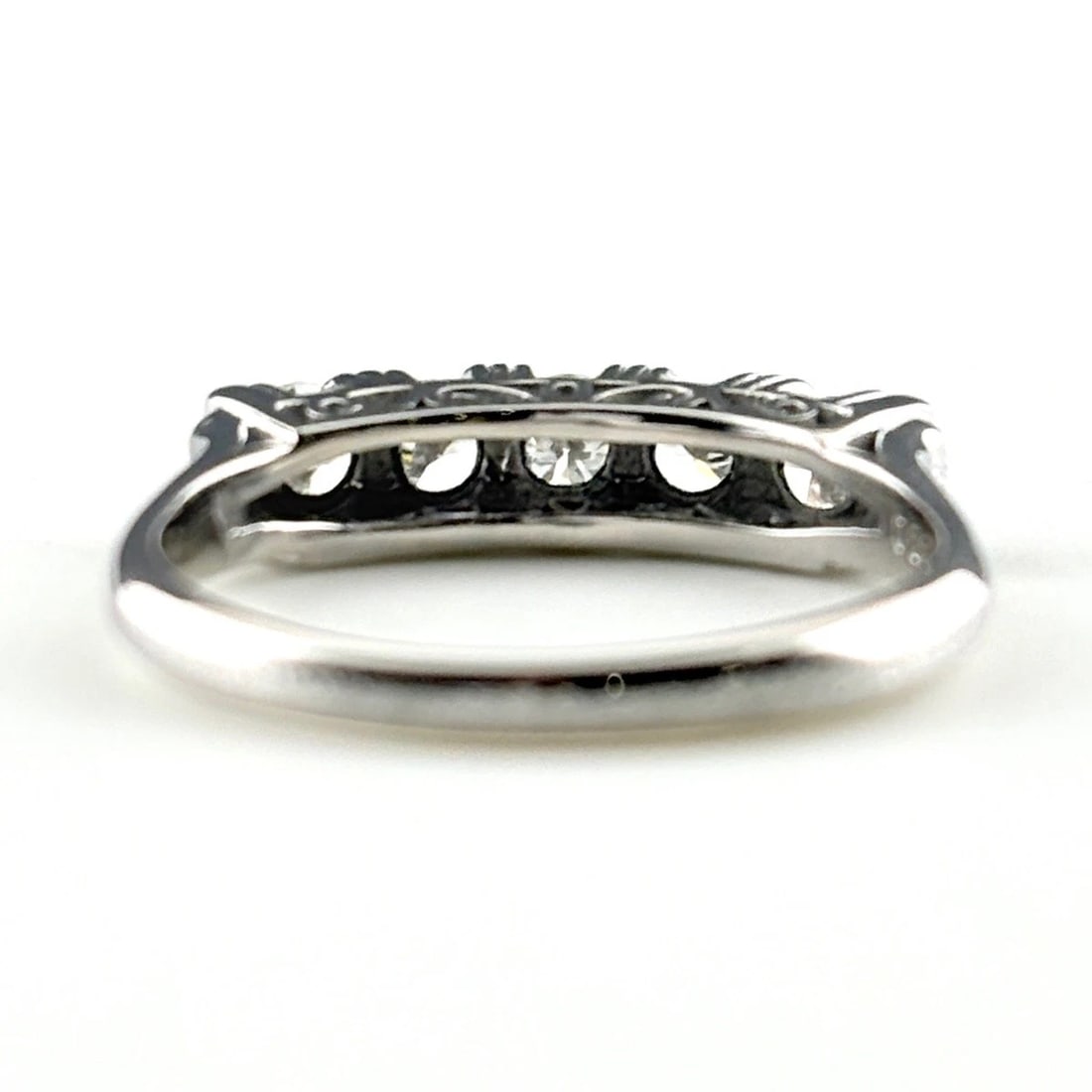 MELEE DIAMOND DESIGN PLATINUM RING - 4