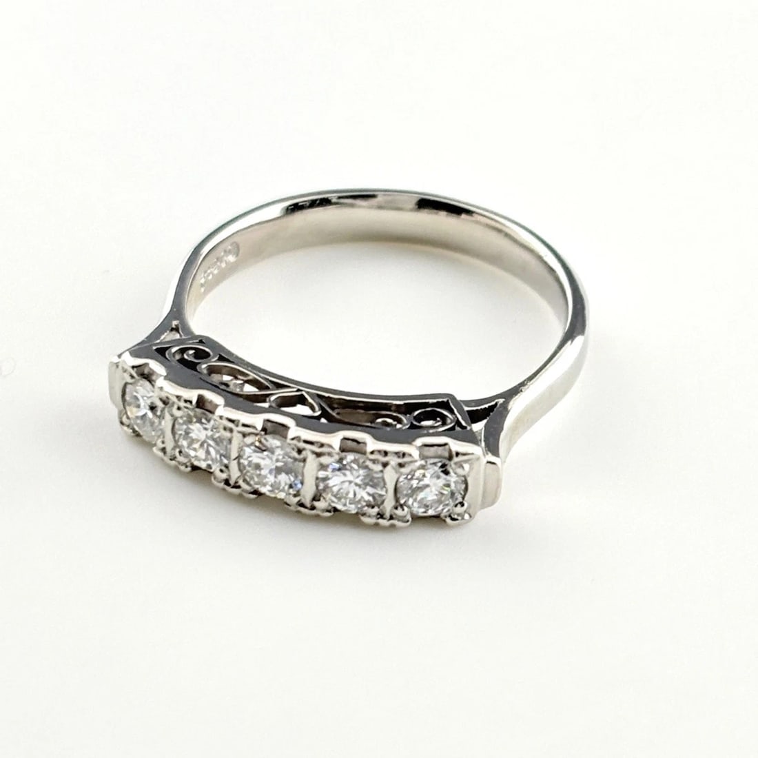 MELEE DIAMOND DESIGN PLATINUM RING - 3