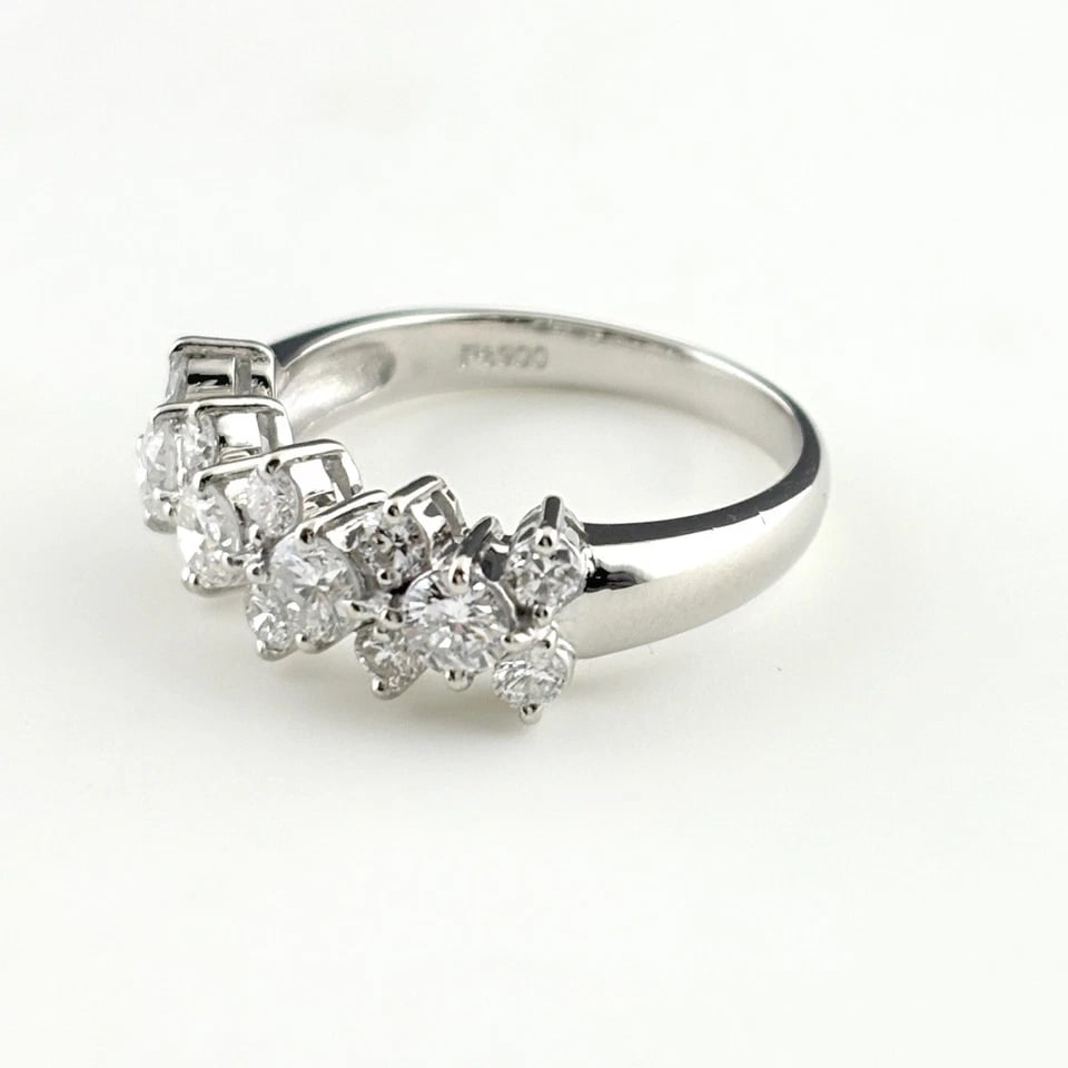 MELEE DIAMOND DESIGN PLATINUM RING: melee diamond design Platinum Ring Brand: Unbranded Type/Style: Ring Material: Platinum900, Main Stone/Creation Natural Color: None Size: US 6.5 Accessories: None Accessories Notice: When purchasing