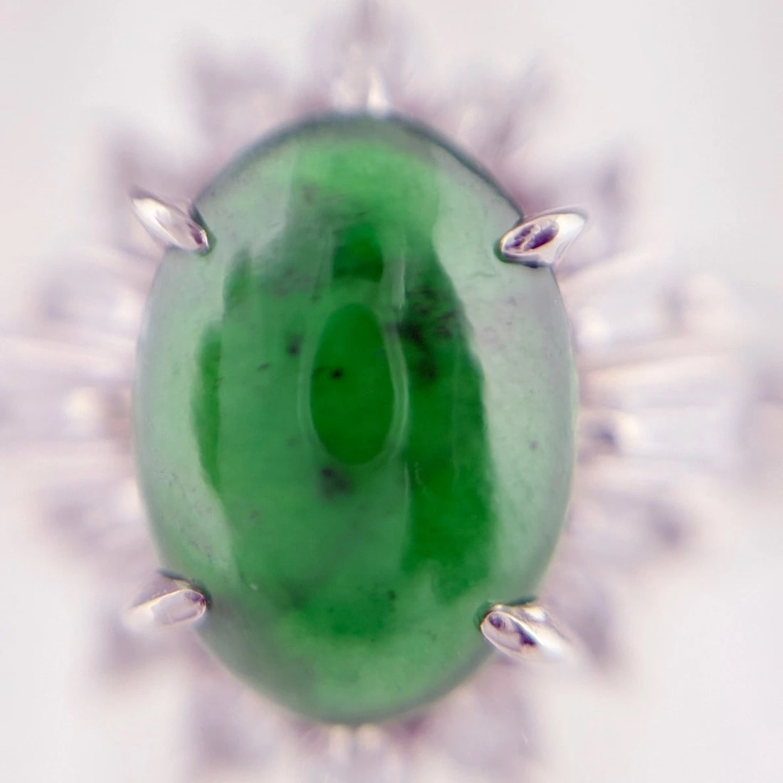 JADE DESIGN PLATINUM MELEE DIAMOND RING - 2