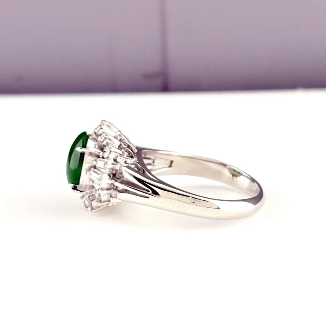 JADE DESIGN PLATINUM MELEE DIAMOND RING - 5