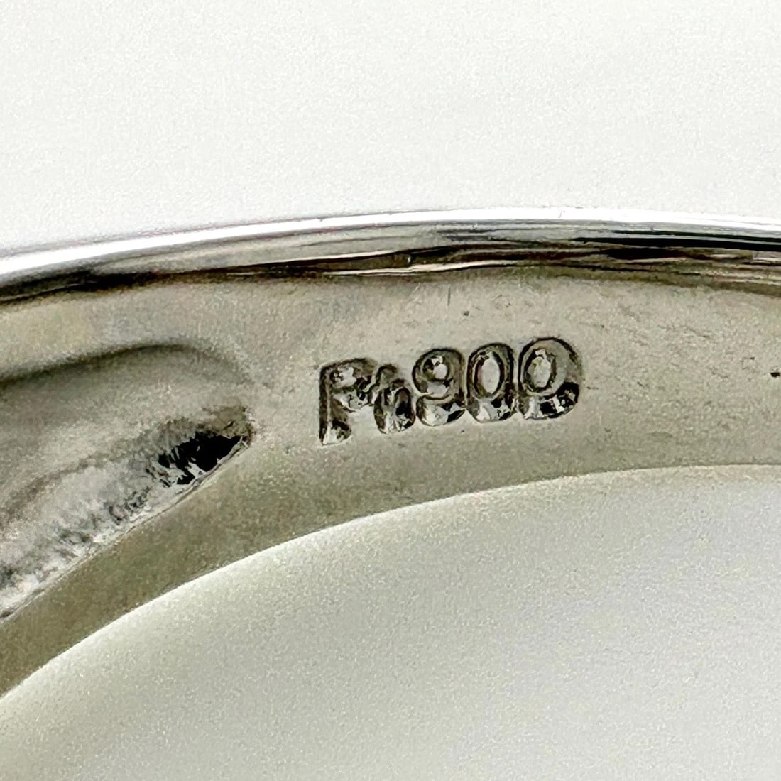 RUBY DESIGN PLATINUM MELEE DIAMOND RING - 3