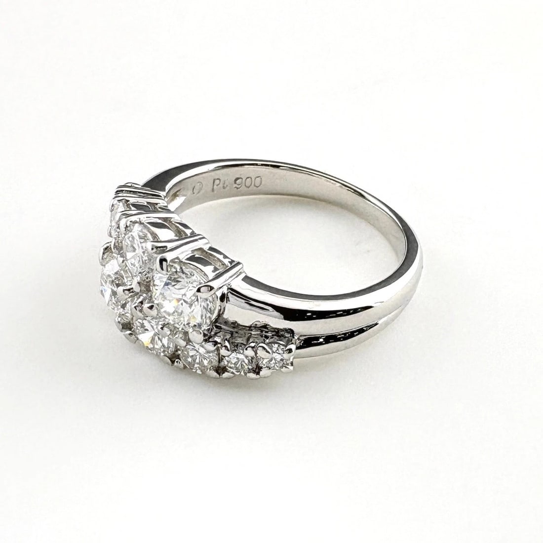 TASAKI MELEE DIAMOND PLATINUM RING: TASAKI melee diamond Platinum Ring Brand: TASAKI Type/Style: Ring Material: Pt900, Main Stone/Creation Natural Color: None Size: US 4 to 4.5 Accessories: None Accessories Notice: When purc