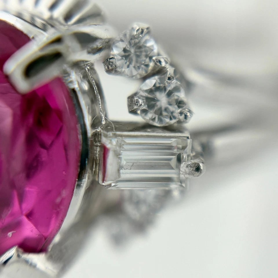 PINK TOURMALINE DESIGN PLATINUM MELEE DIAMOND RING: pink tourmaline design Platinum melee diamond Ring Brand: Unbranded Type/Style: Ring Material: Pt900, Main Stone/Creation pink tourmalineDiamond Color: None Size: US 5.5 to 6) Accessories: None