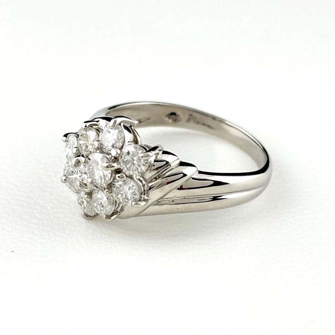 DIAMOND DESIGN PLATINUM RING: diamond design Platinum Ring Brand: Unbranded Type/Style: Ring Material: Pt850, Main Stone/Creation Natural Color: None Size: US 6 to 6.5 Accessories: None Accessories Notice: When purchas