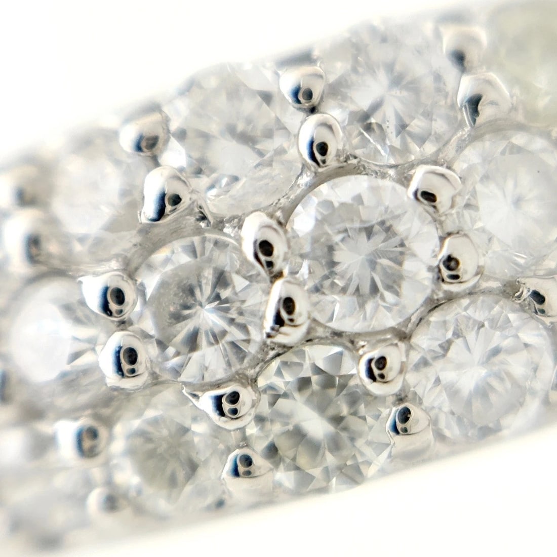 MELEE DIAMOND DESIGN PLATINUM RING - 2