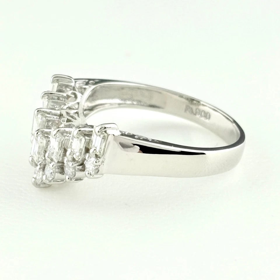 MELEE DIAMOND DESIGN PLATINUM RING: melee diamond design Platinum Ring Brand: Unbranded Type/Style: Ring Material: Pt900, Main Stone/Creation Natural Color: None Size: US 7.5 to 8 Accessories: None Accessories Notice: When p