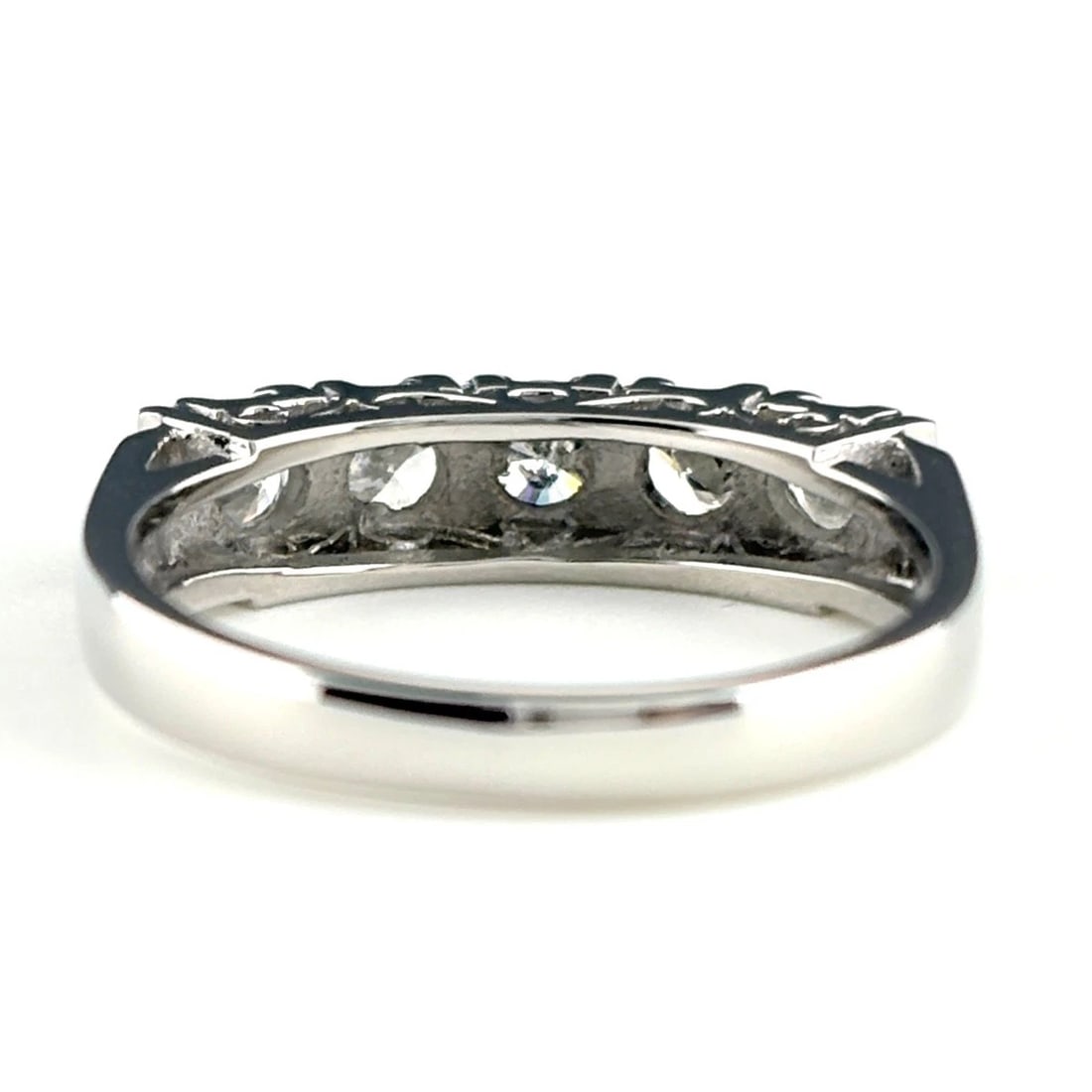 MELEE DIAMOND DESIGN PLATINUM RING - 4