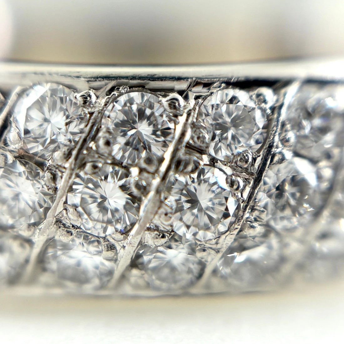 MELEE DIAMOND DESIGN PLATINUM RING - 2