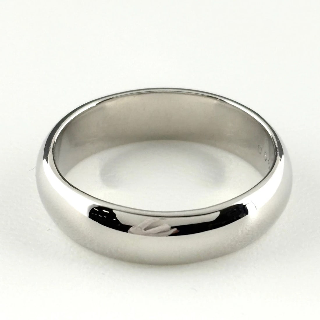 MELEE DIAMOND DESIGN PLATINUM RING - 3