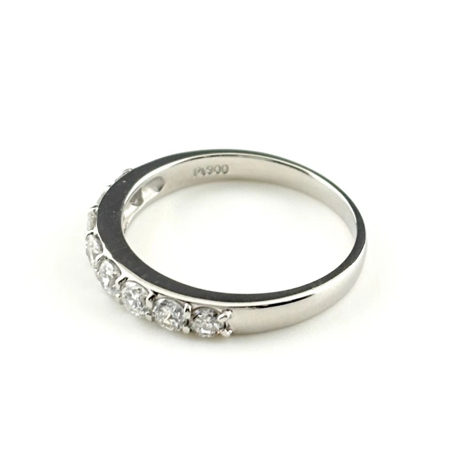 MELEE DIAMOND DESIGN PLATINUM RING: melee diamond design Platinum Ring Brand: Unbranded Type/Style: Ring Material: Pt900, Main Stone/Creation Natural Color: None Size: US 5.5 Accessories: None Accessories Notice: When purchasing