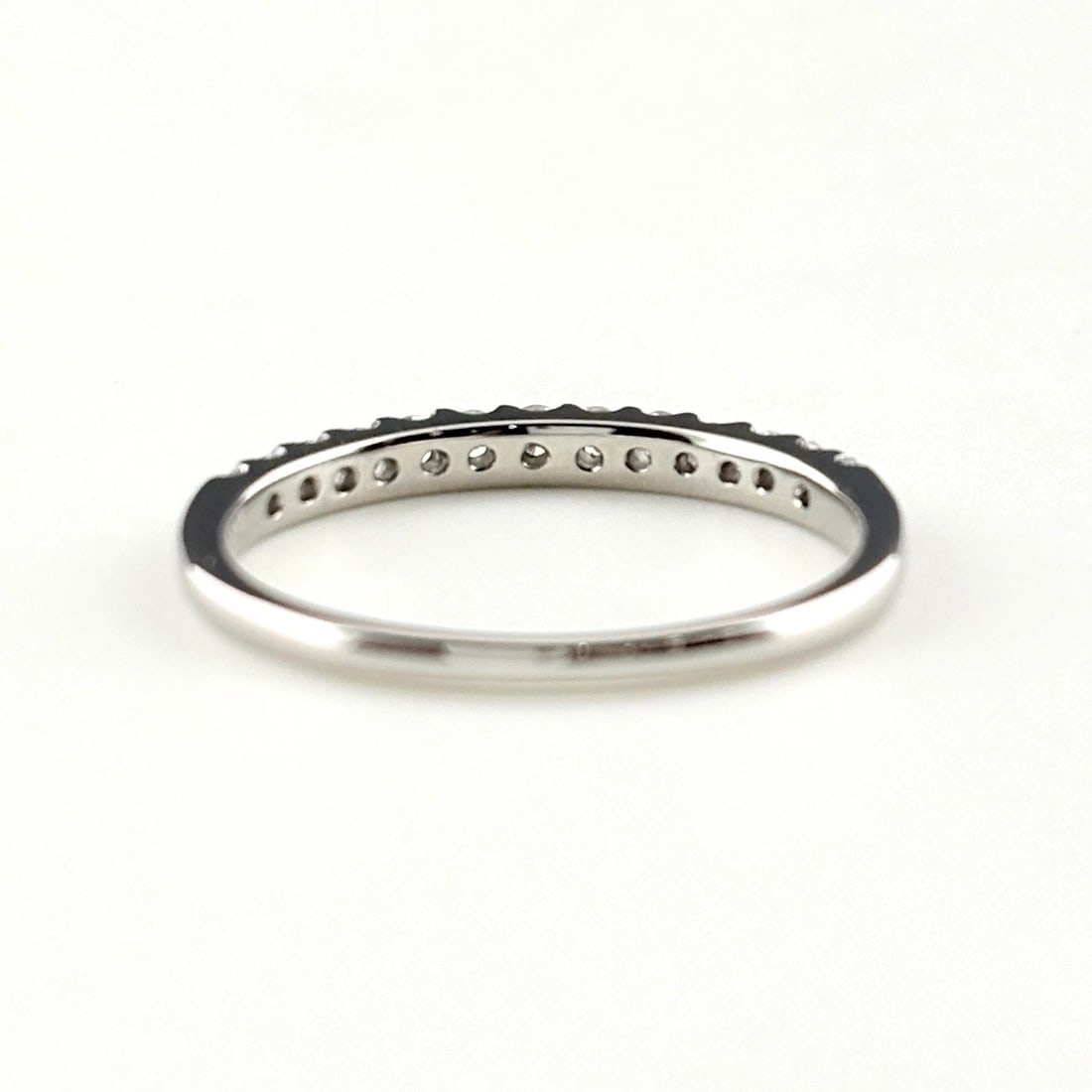 MELEE DIAMOND DESIGN PLATINUM RING - 4