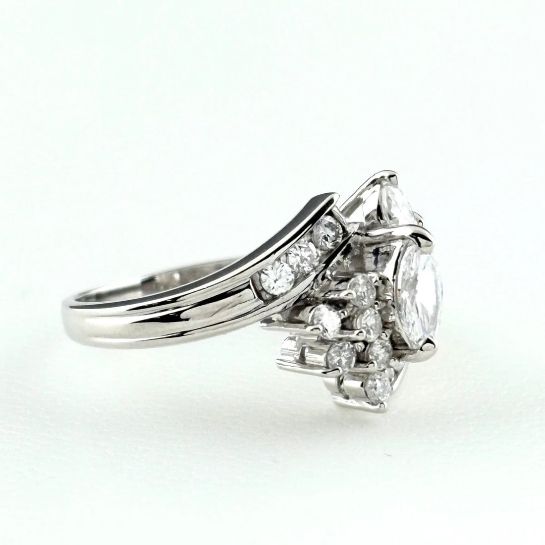 MELEE DIAMOND DESIGN PLATINUM RING: melee diamond design Platinum Ring Brand: Unbranded Type/Style: Ring Material: Pt850, Main Stone/Creation Natural Color: None Size: US 6 Accessories: None Accessories Notice: When purchasing