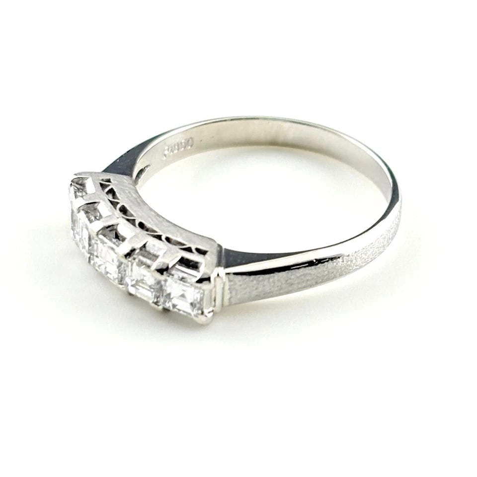 MELEE DIAMOND DESIGN PLATINUM RING: melee diamond design Platinum Ring Brand: Unbranded Type/Style: Ring Material: Pt850, Main Stone/Creation Natural Color: None Size: US 6.5 to 7 Accessories: None Accessories Notice: When p