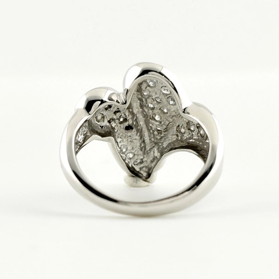MELEE DIAMOND DESIGN PLATINUM RING - 4