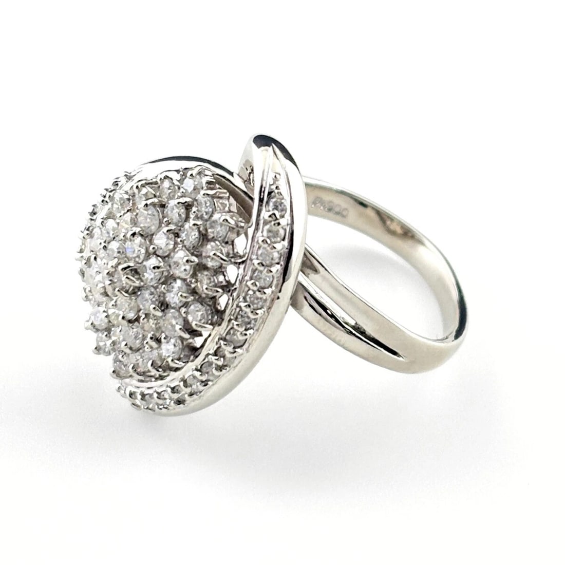 MELEE DIAMOND DESIGN PLATINUM RING - 3