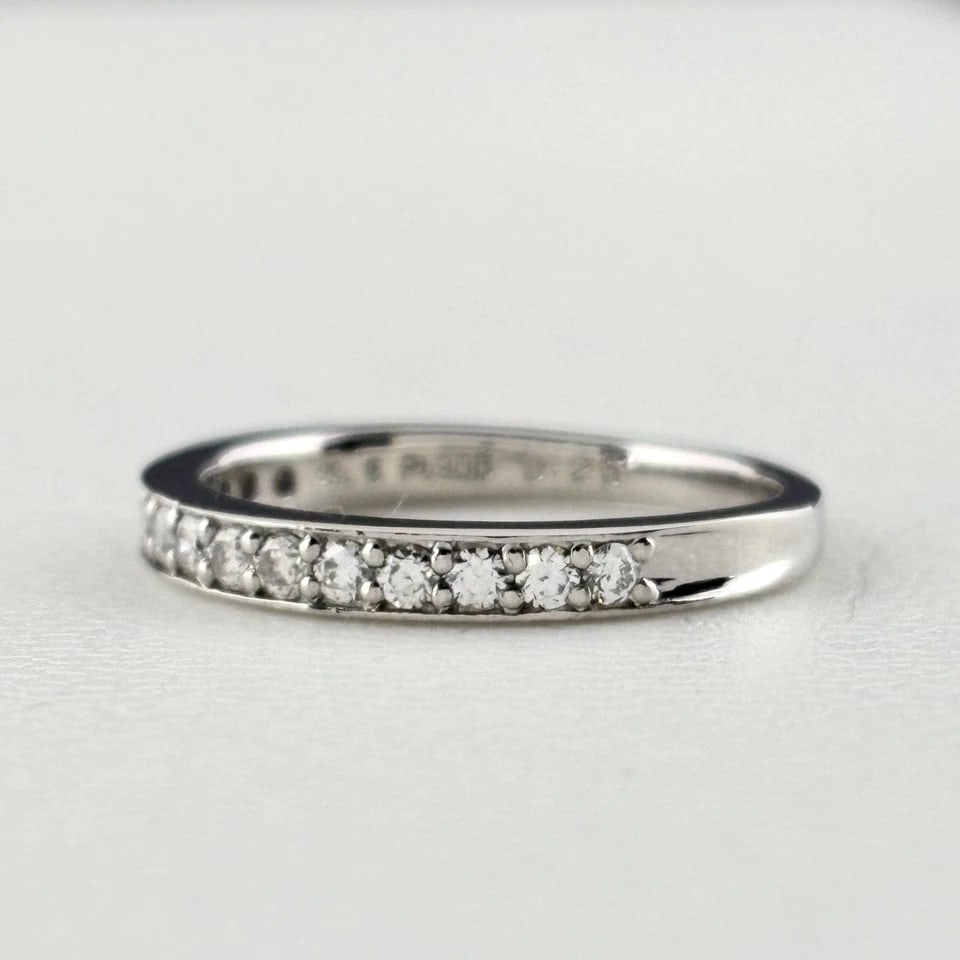 MELEE DIAMOND DESIGN PLATINUM RING: melee diamond design Platinum Ring Brand: Unbranded Type/Style: Ring Material: Pt900, Main Stone/Creation Natural Color: None Size: US 4.5 to 5 Accessories: None Accessories Notice: When p