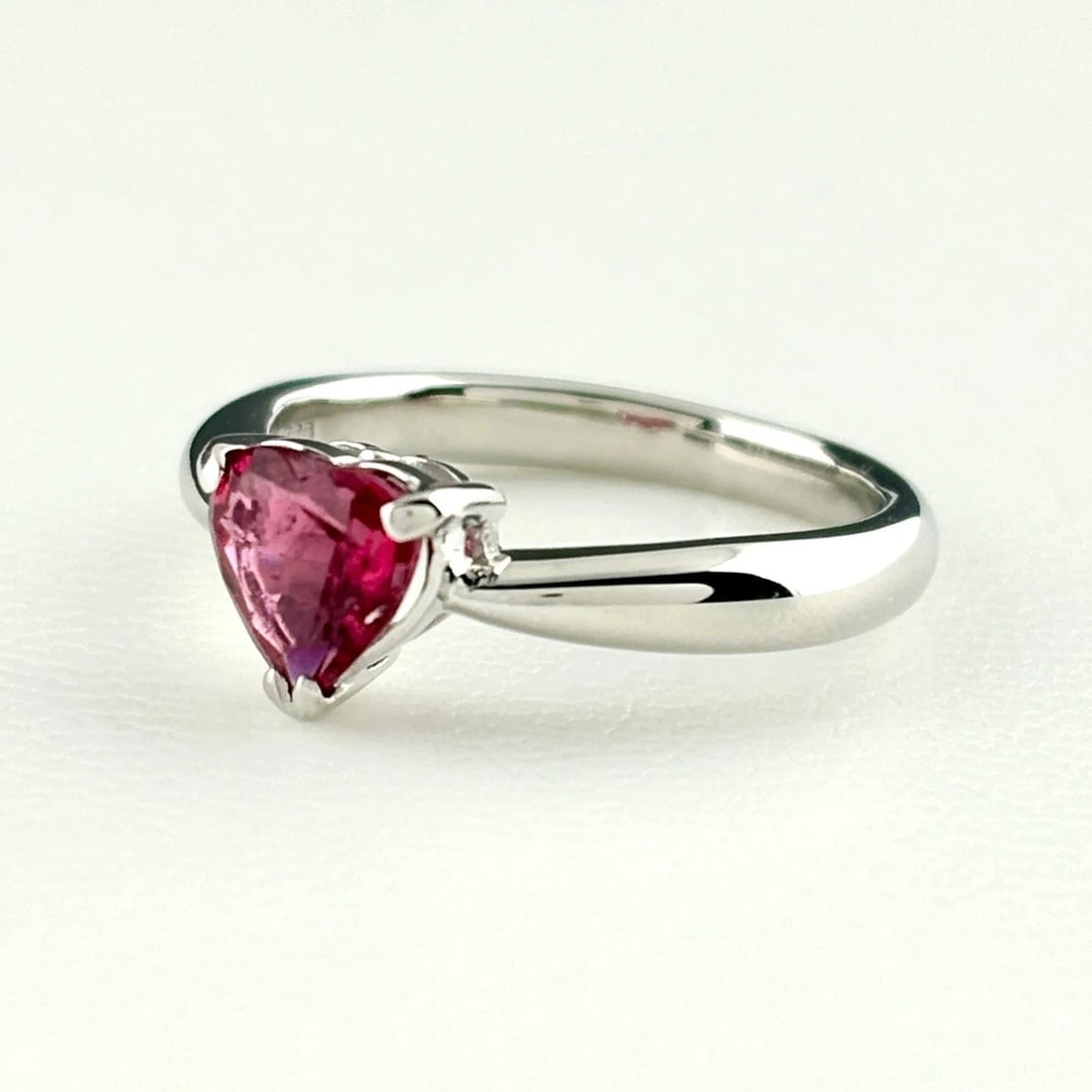 HEART MOTIF DESIGN PLATINUM WITH RING TOURMALINE: heart motif design Platinum with Ring Tourmaline Brand: Unbranded Type/Style: Ring Material: Pt900, Main Stone/Creation TourmalineDiamond Color: None Size: US 4.5 to 5 Accessories: None Ac