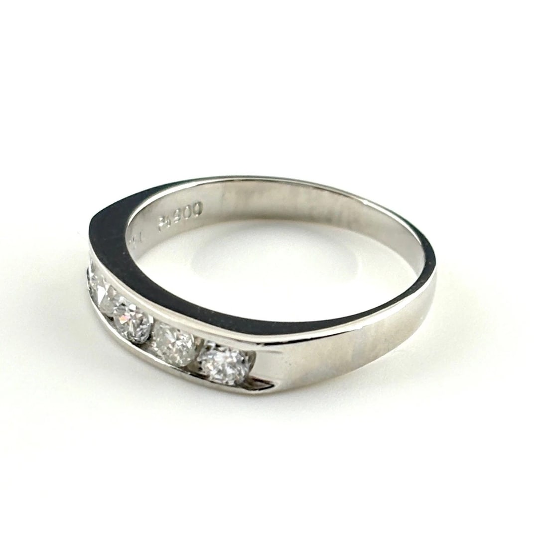 MELEE DIAMOND DESIGN PLATINUM RING - 3