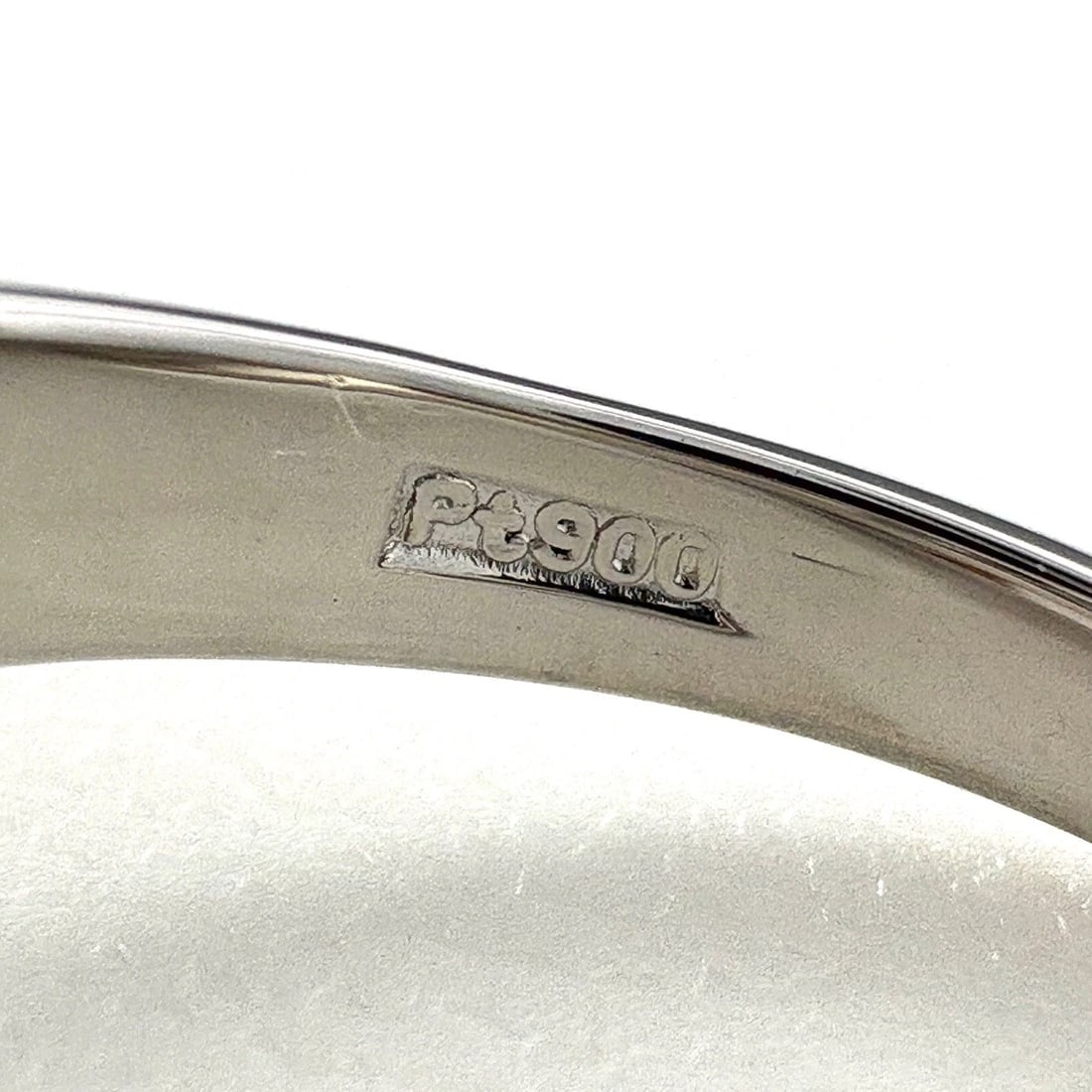 OPAL DESIGN PLATINUM MELEE DIAMOND RING - 2