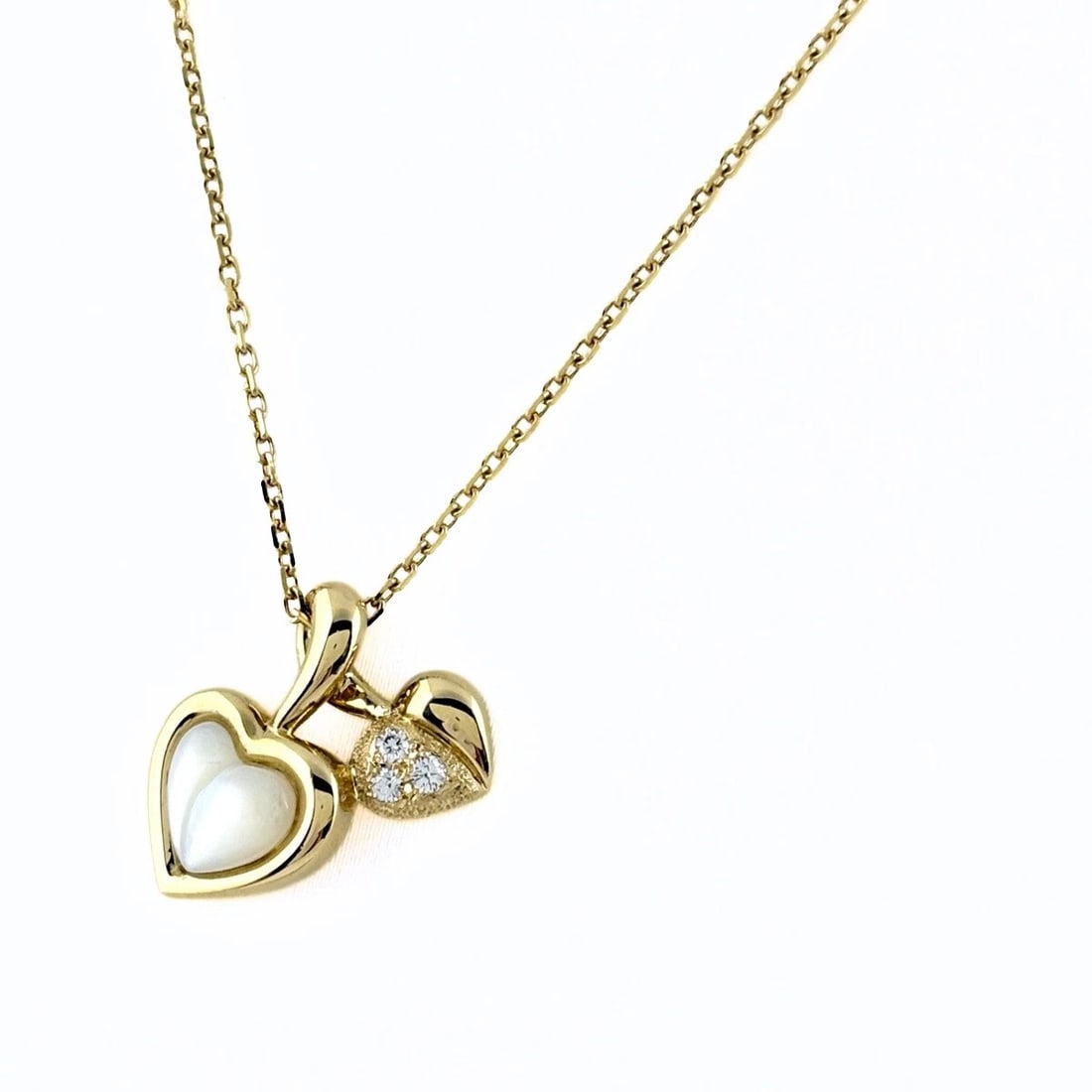 MIKIMOTO DESIGNNECKLACE YG MELEE PENDANT: MIKIMOTO DesignNecklace YG melee Pendant Brand: MIKIMOTO Type/Style: Necklace Material: 18KYellowGold, Main Stone/Creation Natural Color: YellowGold Size: Chain / code 41.5cm(16.3")Chain width