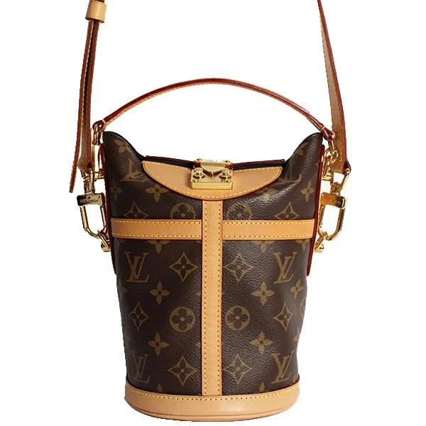 LOUIS VUITTON DUFFLE BAG MONOGRAM: Louis Vuitton Duffle Bag Monogram Brand: Louis Vuitton Type/Style: Handbag Material: Monogram Canvas Color: Brown Size: W:19cm ? H:22cm ? D:13cm Accessories: None Accessories Notice: When