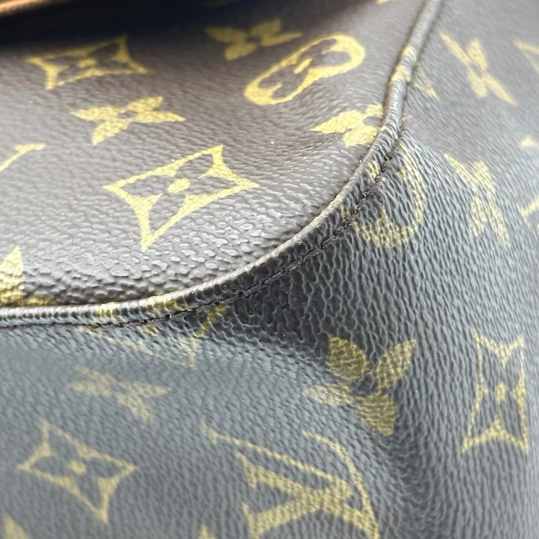 LOUIS VUITTON MINI LOOPING MONOGRAM HANDBAG - 6