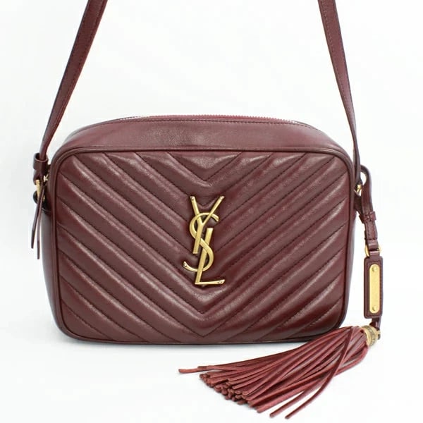 SAINT LAURENT LOU CAMERA BAG CALF LEATHER: Saint Laurent Lou Camera Bag Calf Leather Brand: Saint Laurent Type/Style: Handbag Material: Calf Leather Color: Wine Red Size: W: 21.5cm ? H: 15cm ? D: 6cm Accessories: None Accessories N