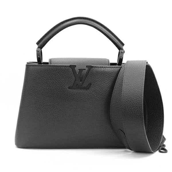 LOUIS VUITTON CAPUCINES BB BLACK: Louis Vuitton Capucines BB Black Brand: Louis Vuitton Type/Style: Handbag Material: Taurillon Leather Color: Black Size: W:26.5cm ? H:17.5cm ? D:9cm Accessories: None Accessories Notice: When