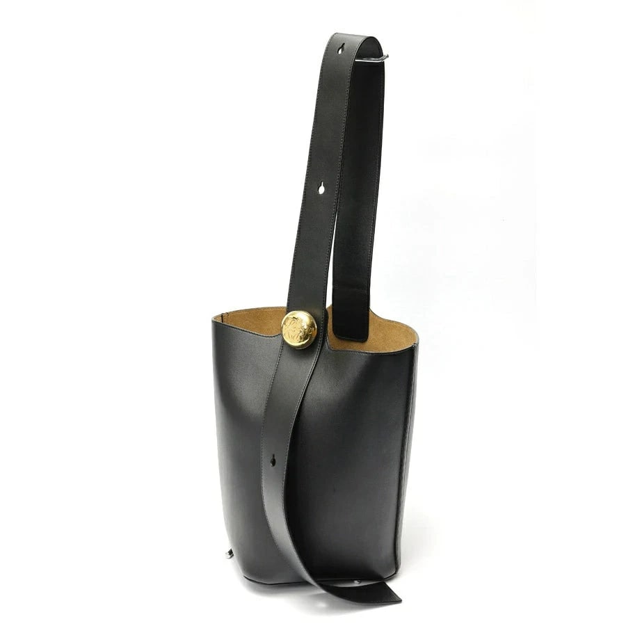 LOEWE PEBBLE BUCKET BAG MEDIUM SHOULDER BAG BLACK GHW: Loewe Pebble Bucket Bag Medium Shoulder Bag Black GHW Brand: Loewe Type/Style: Bag Material: Smooth Calfskin Color: Black Size: W24.5?H28?D23.5cm Accessories: None Accessories Notice: When purchasing