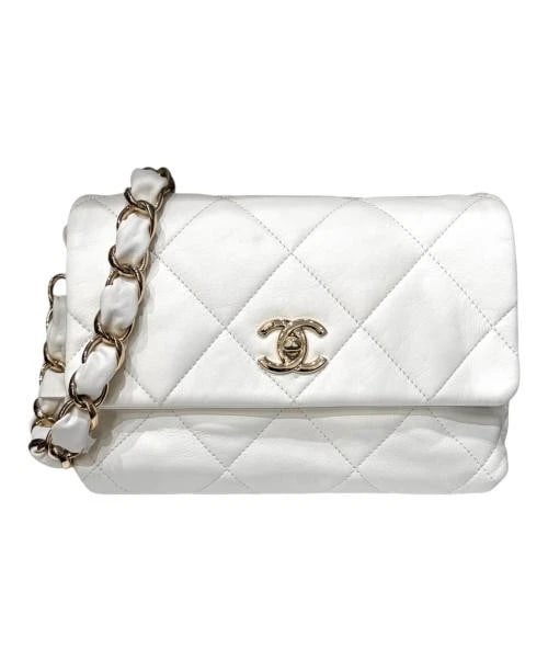 CHANEL CHANEL 19: CHANEL Chanel 19 Brand: CHANEL Type/Style: Handbag Material: Lambskin Color: White Size: H:16.0cm / W:21.0cm / D:7.0cm Accessories: None Accessories Notice: When purchasing pre-owned goods, please