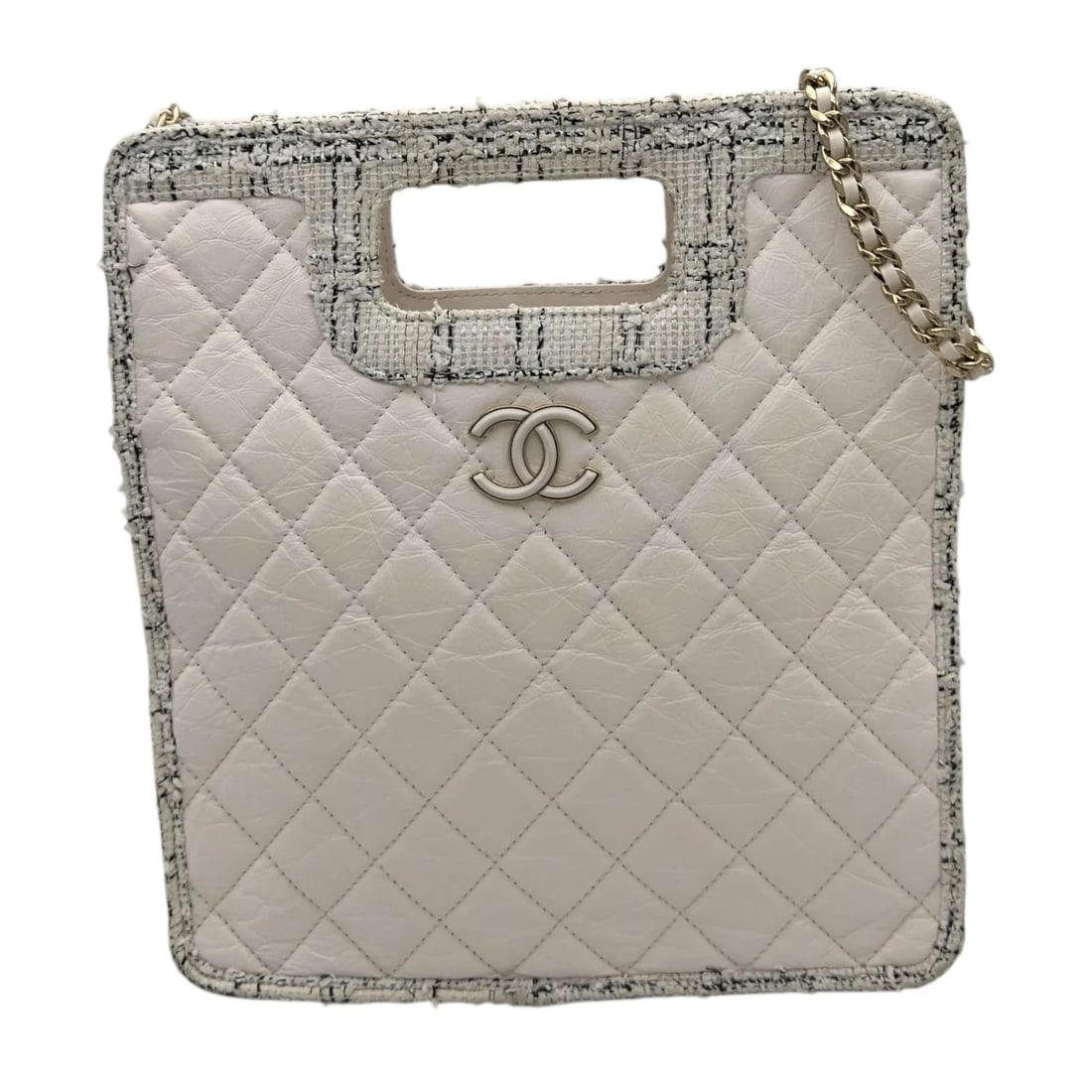 CHANEL 29 SERIES WHITE GHW CALF/TWEED SHOULDER BAG: CHANEL 29 Series White GHW Calf/Tweed Shoulder Bag Brand: CHANEL Type/Style: Handbag Material: Calfskin/Tweed Color: White / GD Hardware Size: W: 25cm / H: 29cm / D: 6cm Accessories: None