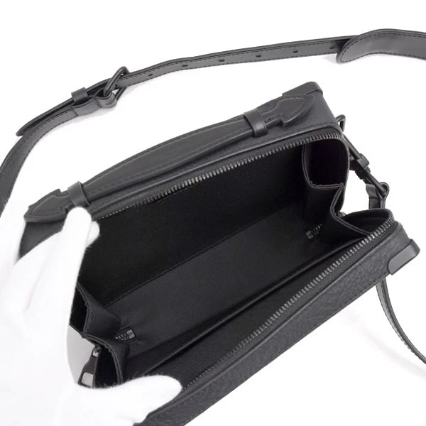 LOUIS VUITTON HANDLE SOFT TRUNK MONOGRAM TRIYON BLACK - 4