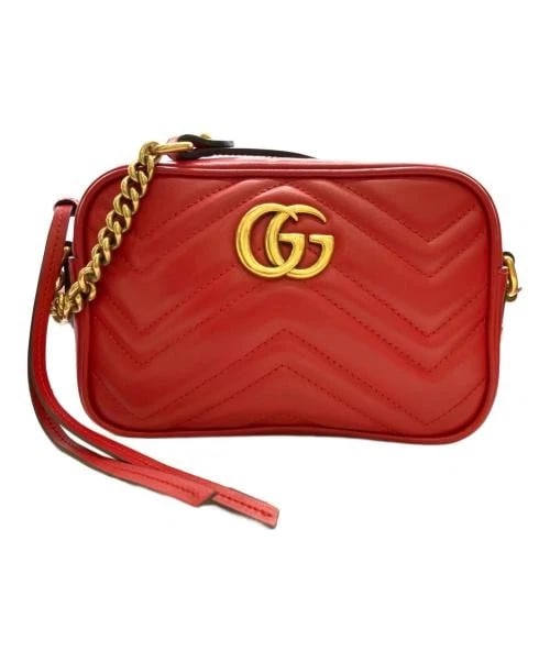 GUCCI GG MARMONT CAMERA SHOULDER BAG: GUCCI GG Marmont Camera Shoulder Bag Brand: GUCCI Type/Style: Handbag Material: Leather Color: Red Size: H:11.0cm / W:17.0cm / D:5.5cm Accessories: None Accessories Notice: When purchasing