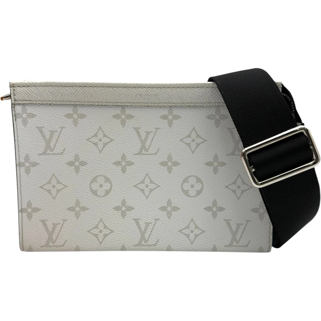 LOUIS VUITTON GASTON WHITE TAIGARAMA SHOULDER BAG: LOUIS VUITTON Gaston White Taigarama Shoulder Bag Brand: LOUIS VUITTON Type/Style: Handbag Material: Taigarama Color: white Size: W: 22cm / H: 14.5cm / D: 4.5cm Accessories: None Accessories Notice: