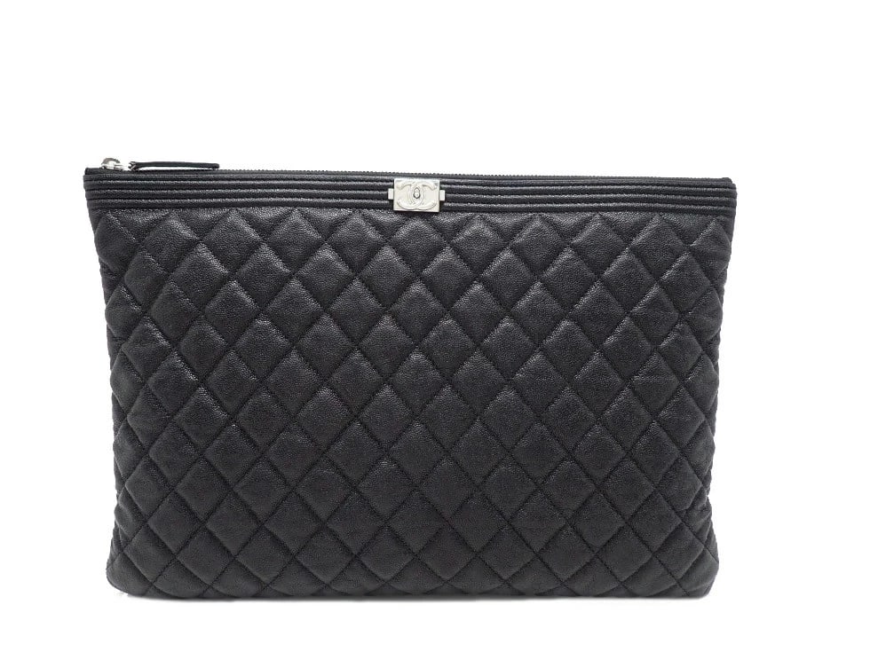 CHANEL GRAINED BLACK LARGE POUCH CLUTCH BAG: Chanel Grained Black Large Pouch Clutch Bag Brand: CHANEL Type/Style: Handbag Material: Grained calfskin, black / SVHardware Color: Black Size: W 33.5 ? H 24 ? G 1.5cm Accessories: None Accessories