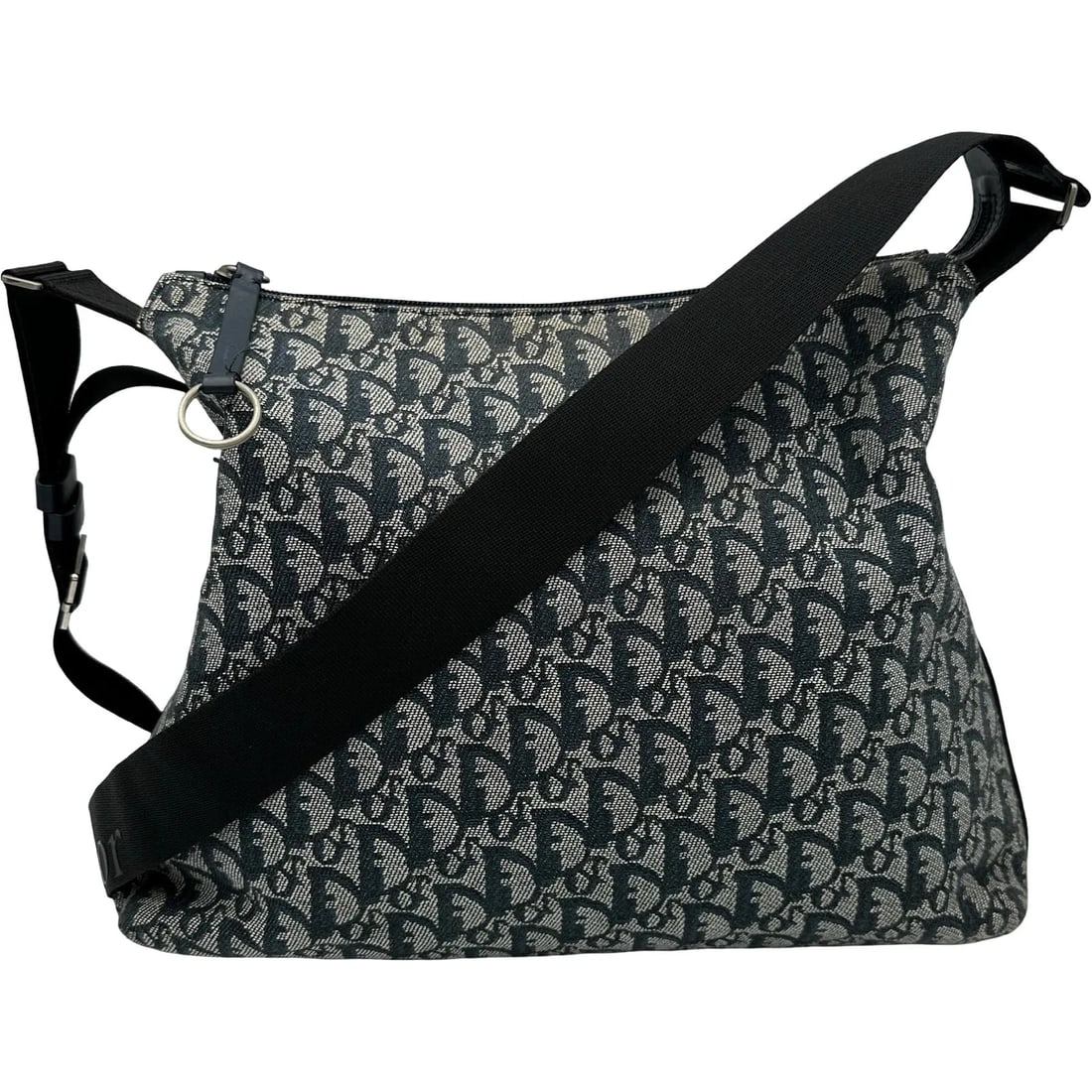 CHRISTIAN DIOR SHOULDER NAVY CANVAS SHOULDER BAG: Christian Dior Shoulder Navy Canvas Shoulder Bag Brand: Christian Dior Type/Style: Handbag Material: Canvas Color: Navy Size: W: 34cm / H: 26cm / D: 8cm Accessories: None Accessories Notic