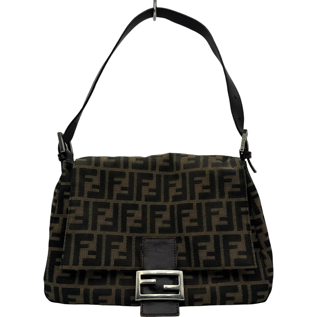 FENDI MAMMA BROWN SHW JACQUARD SHOULDER BAG: FENDI Mamma Brown SHW Jacquard Shoulder Bag Brand: FENDI Type/Style: Handbag Material: Jacquard Leather Color: Braun / SV Hardware Size: W: 28cm / H: 18.5cm / D: 11.5cm Accessories: None A