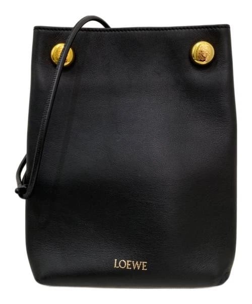 LOEWE PEBBLE POUCH: LOEWE Pebble Pouch Brand: LOEWE Type/Style: Handbag Material: Smooth Scarf Color: Black Size: H:21cm / W:18cm / D:7cm Accessories: None Accessories Notice: When purchasing pre-owned goods,