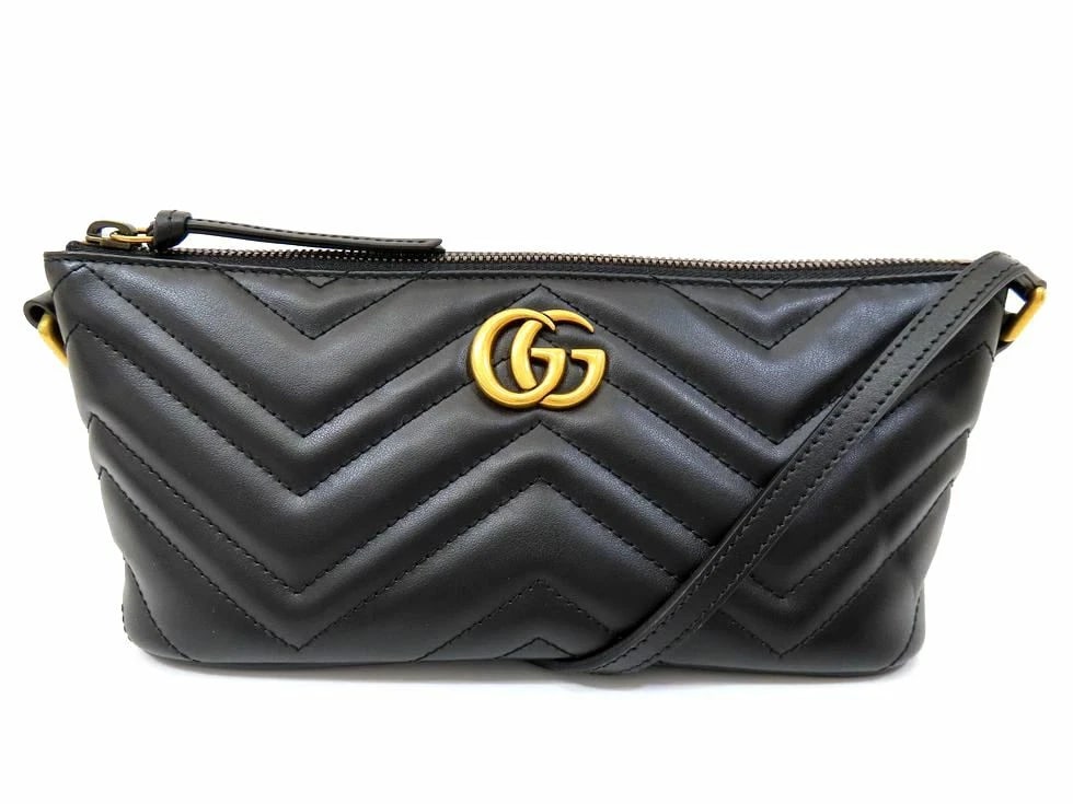 GUCCI BLACK GG MARMONT ONE-SHOULDER SHOULDER BAG: Gucci Black GG Marmont One-Shoulder Shoulder Bag Brand: GUCCI Type/Style: Handbag Material: Leather Black Color: Black Size: H 11.0cm ? W 23.0cm ? G 10.5cm Accessories: None Accessories No