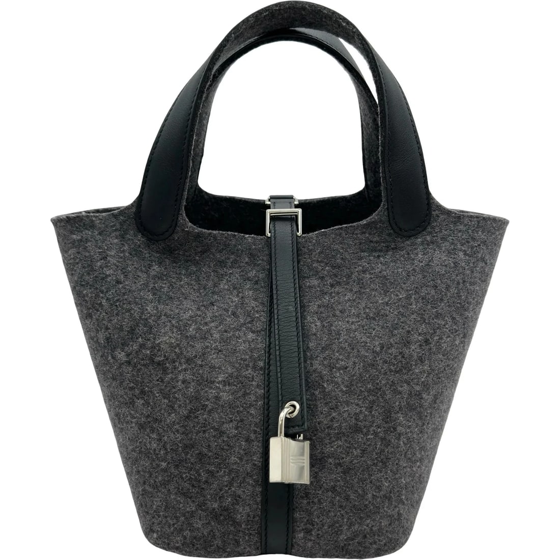 HERMES PICOTIN LOCK PM Y STAMP GREY/SHW: HERMES Picotin Lock PM Y Stamp Grey/SHW Brand: HERMES Type/Style: Handbag Material: Felt Color: Gray // SV Hardware Size: W: 18cm / H: 18cm / D: 13.5cm Accessories: None Accessories Notice: When