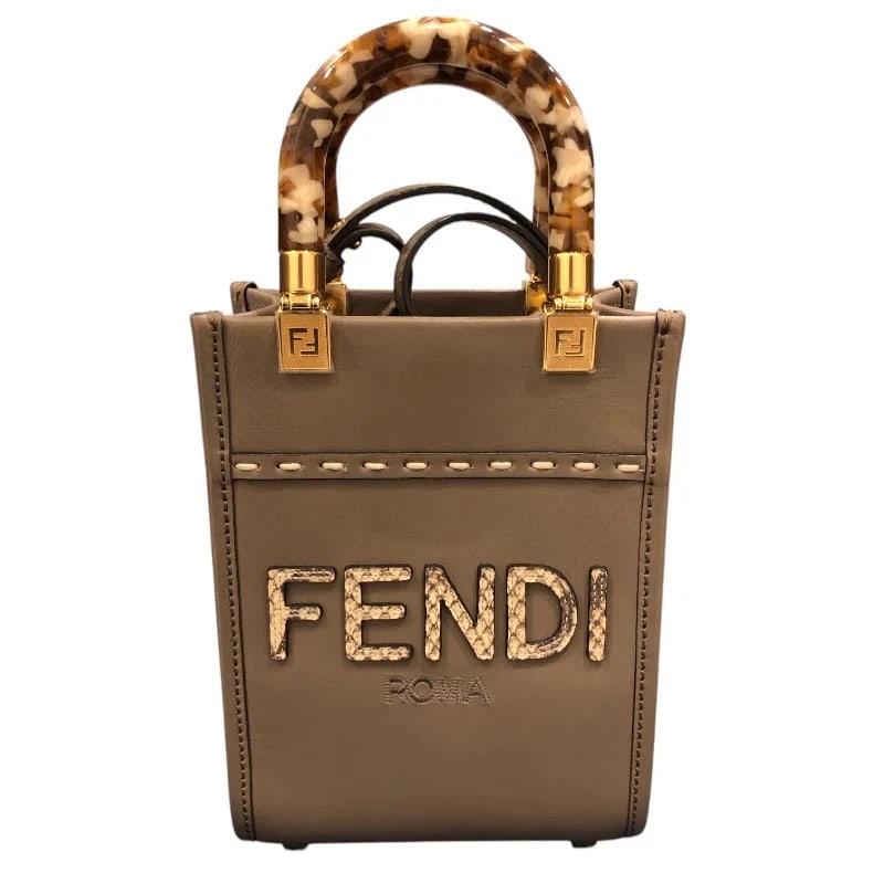 FENDI SUNSHINE SHOPPER MINI BEIGE SHOULDER BAG: FENDI Sunshine Shopper Mini Beige Shoulder Bag Brand: FENDI Type/Style: Handbag Material: Leather Color: Beige Size: W: 13cm / H: 17cm / D: 6cm Accessories: None Accessories Notice: When purchasing