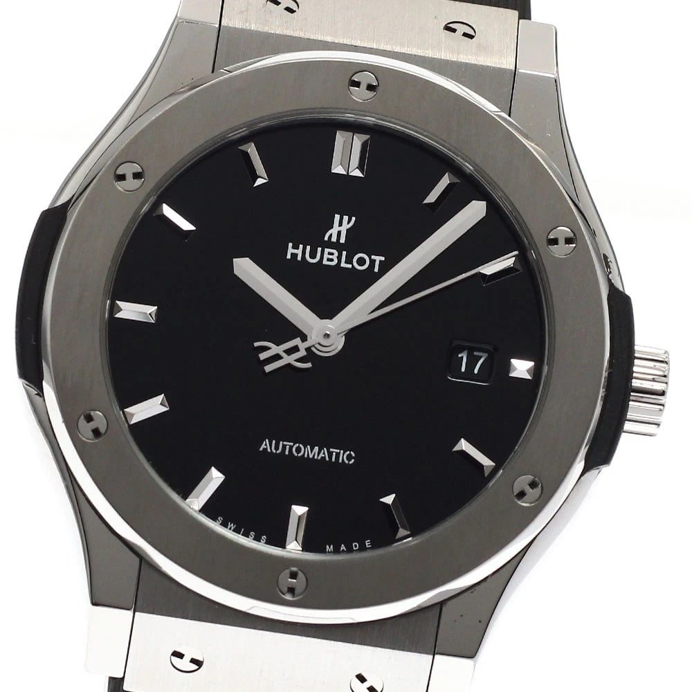 HUBLOT CLASSIC FUSION TITANIUM BLACK DIAL AUTO WATCH: HUBLOT Classic fusion Titanium black Dial Auto Watch Brand: HUBLOT Type/Style: Wristwatch Material: Band Material rubber, Case Material Stainless Steel / rubber Color: Band Color black, Dial Color
