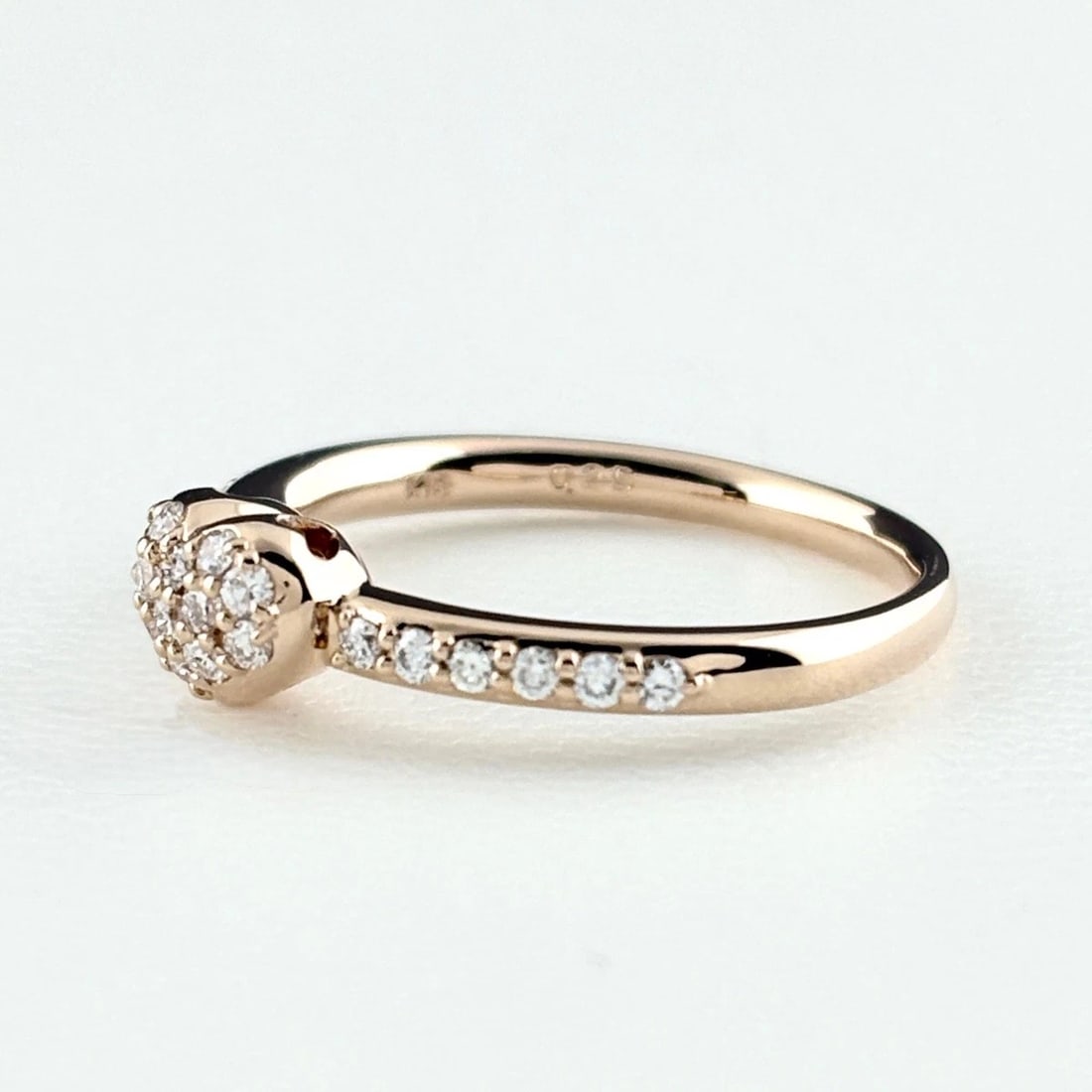 PONTE VECCHIO HEART MOTIF DESIGNPG RING MELEE DIAMOND: Ponte Vecchio heart motif designPG Ring Melee Diamond Brand: Ponte Vecchio Type/Style: Ring Material: 18KPG, Main Stone/Creation Natural Color: PG Size: US 5 Accessories: None Accessories Notice: