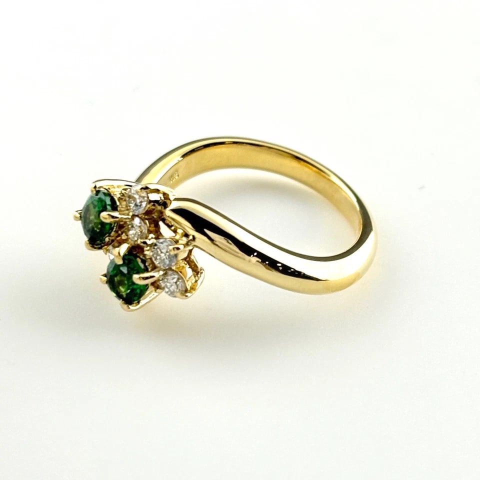 TOURMALINE DESIGN YG YELLOWGOLD MELEE DIAMOND RING: tourmaline design YG YellowGold melee diamond Ring Brand: Unbranded Type/Style: Ring Material: 18KYellowGold, Main Stone/Creation TourmalineDiamond Color: YellowGold Size: US 6.5 Accessories: None