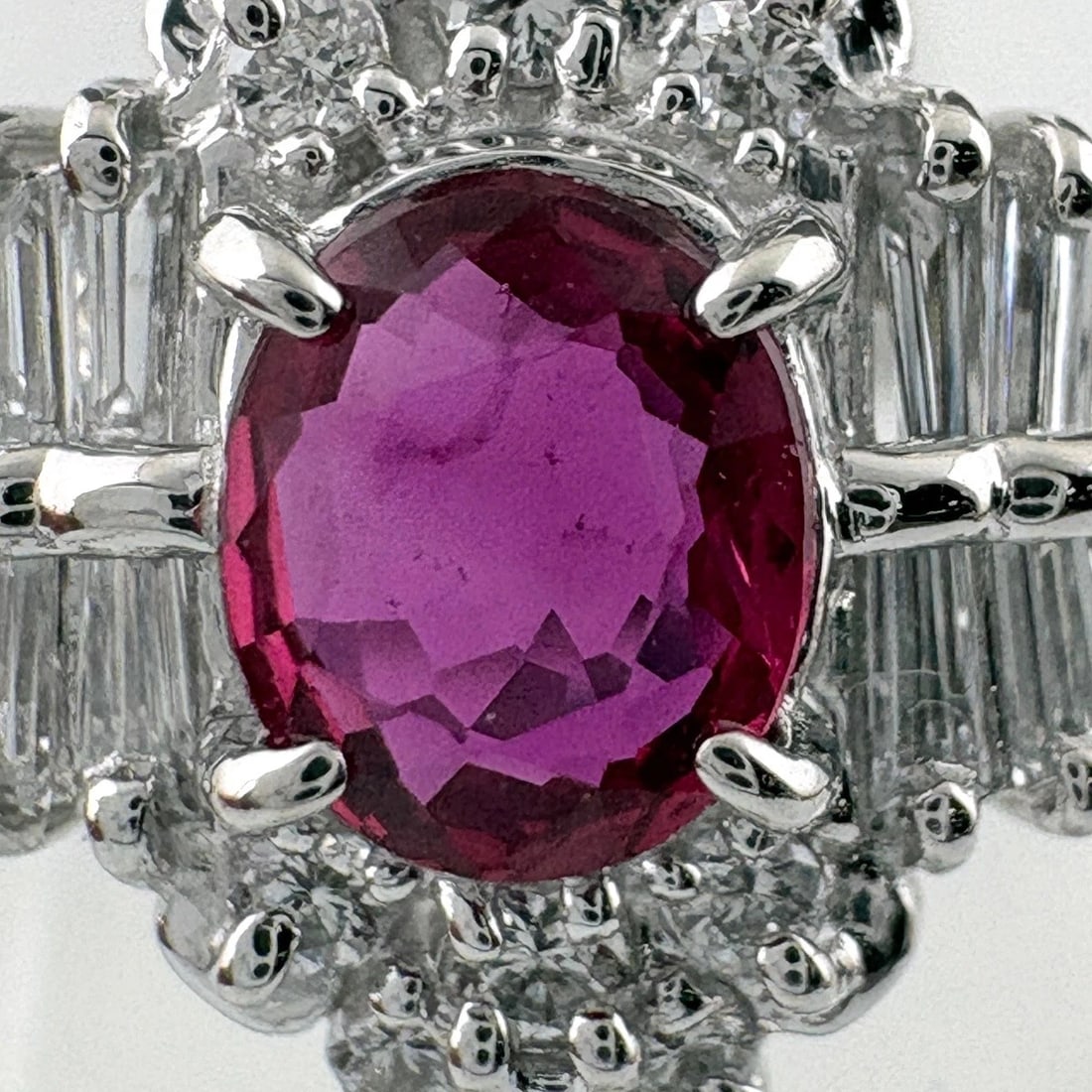 RUBY DESIGN PLATINUM MELEE DIAMOND RING - 2